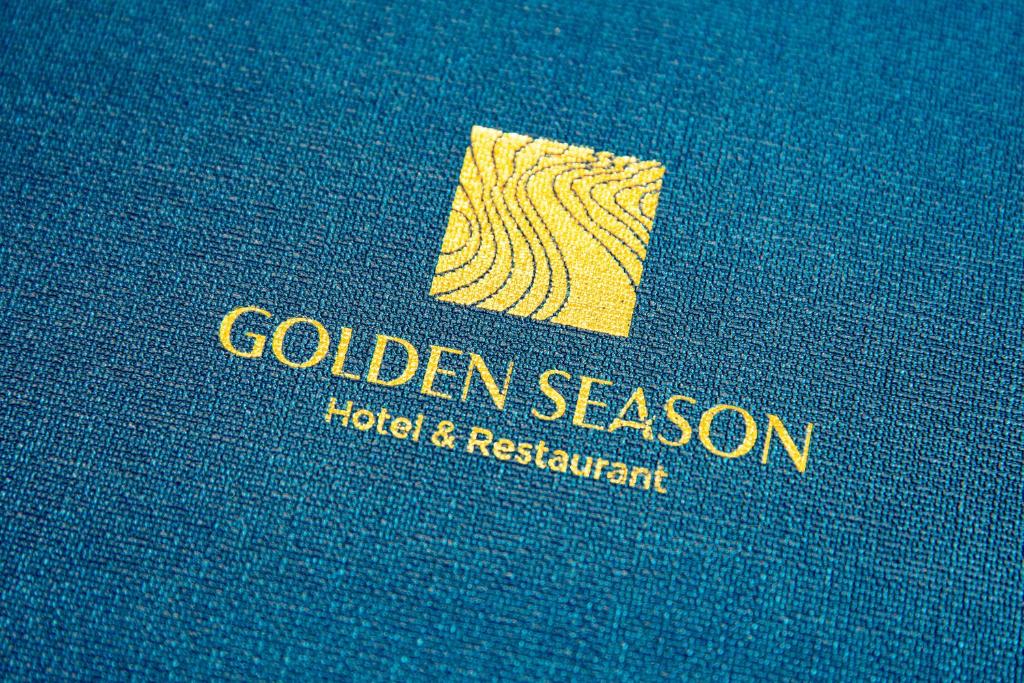 Golden Season Hotel - 8