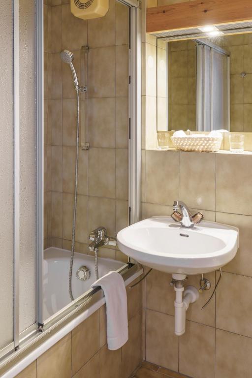 Koupelna v ubytování Hotel Saluver