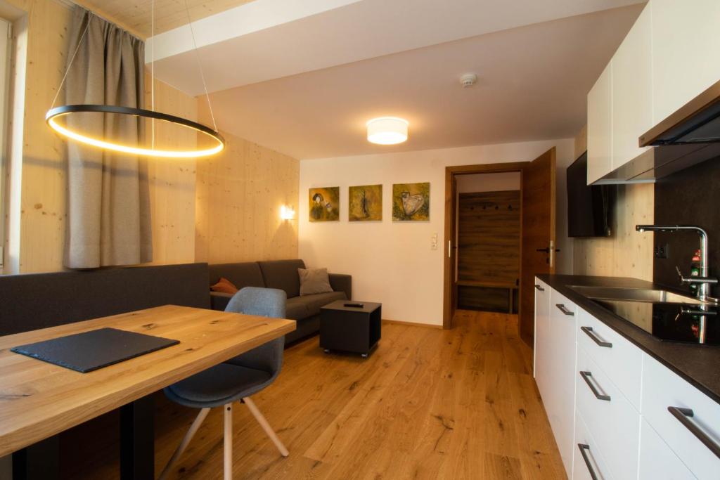 Küche/Küchenzeile in der Unterkunft Wally Berg-Appartements
