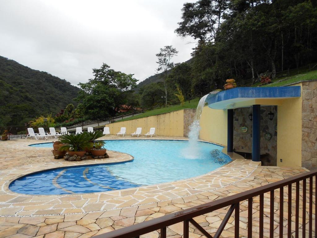  Country Ville Hotel