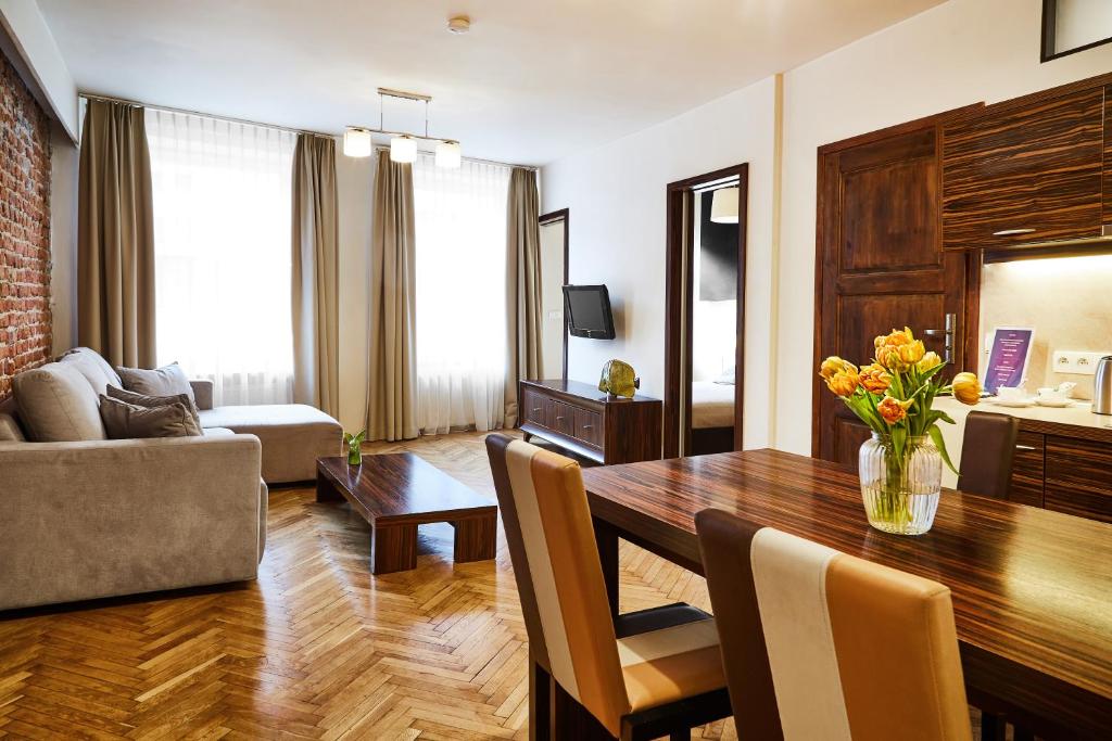 Krakow For You Main Square Apartments - Resim 24
