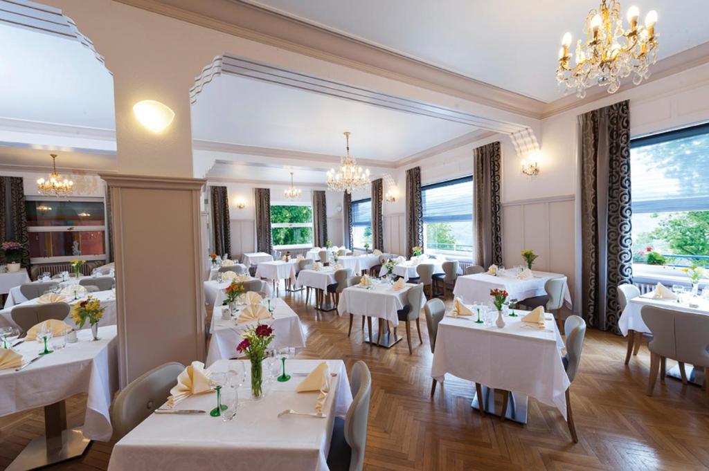 Restaurace v ubytování Hotel Restaurant Perle Des Vosges