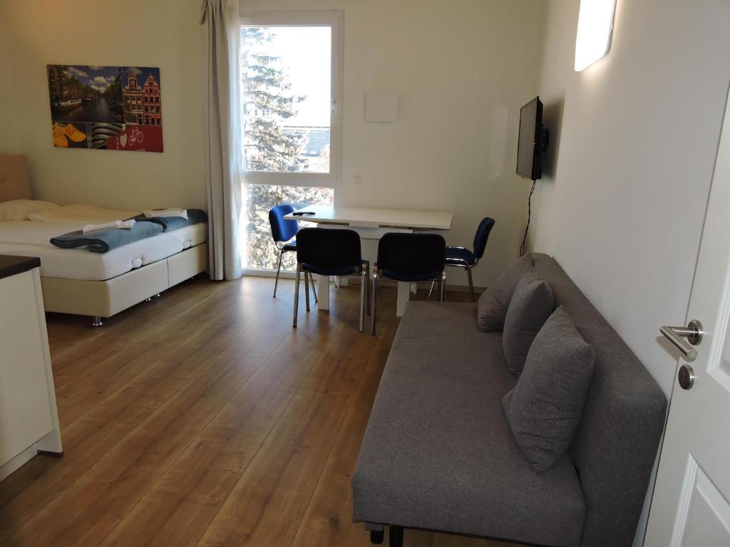 A seating area at 211 Amsterdam, Studio Apartment, 30m2 1-4 Pers