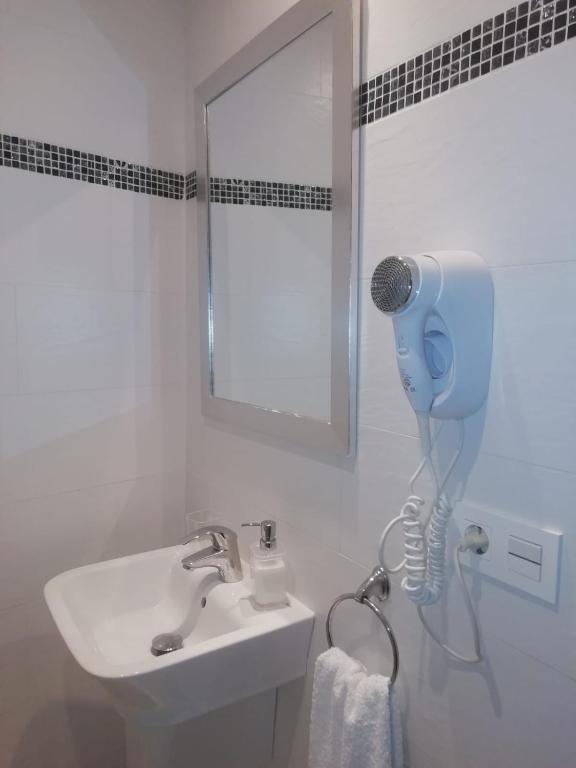 Un baño de Pensión San Jerónimo