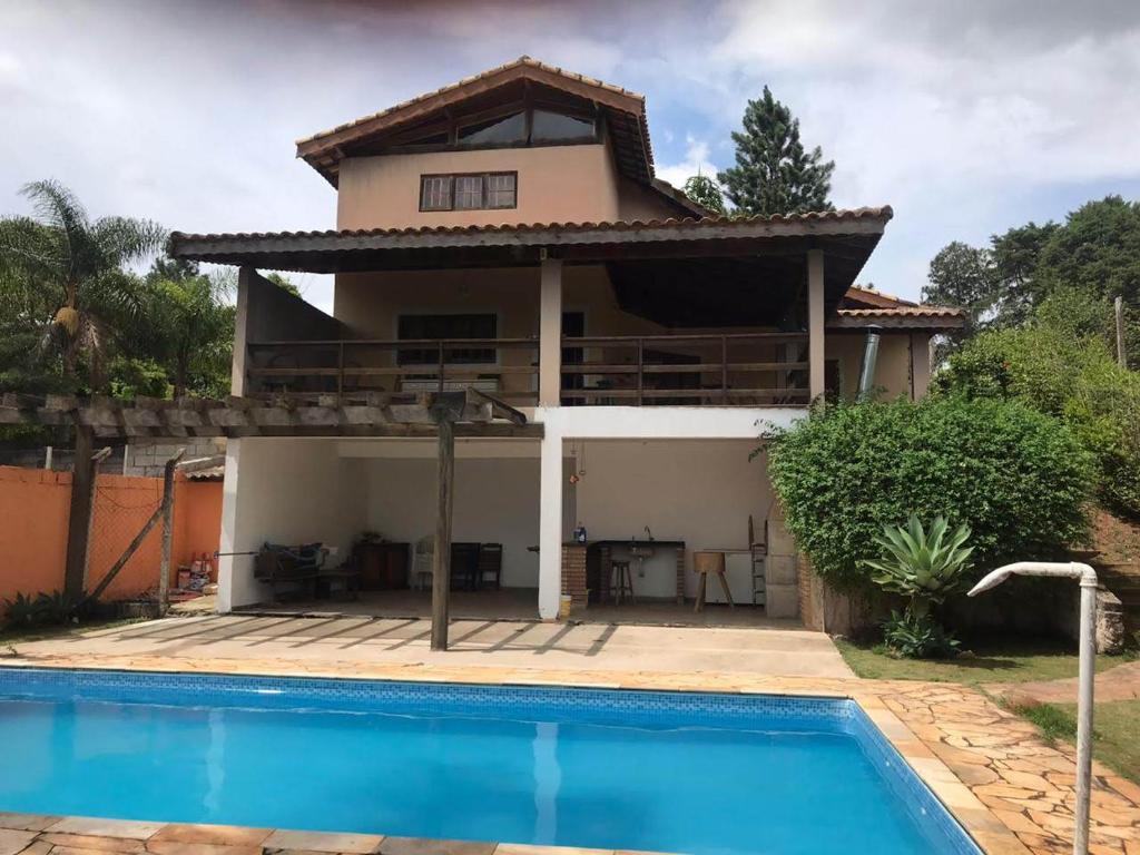  Chacará com piscina em Jarinu