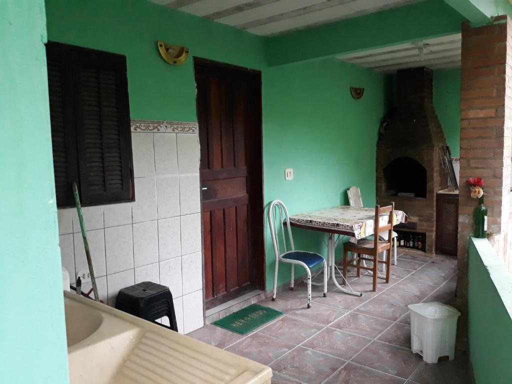  Live Hostel