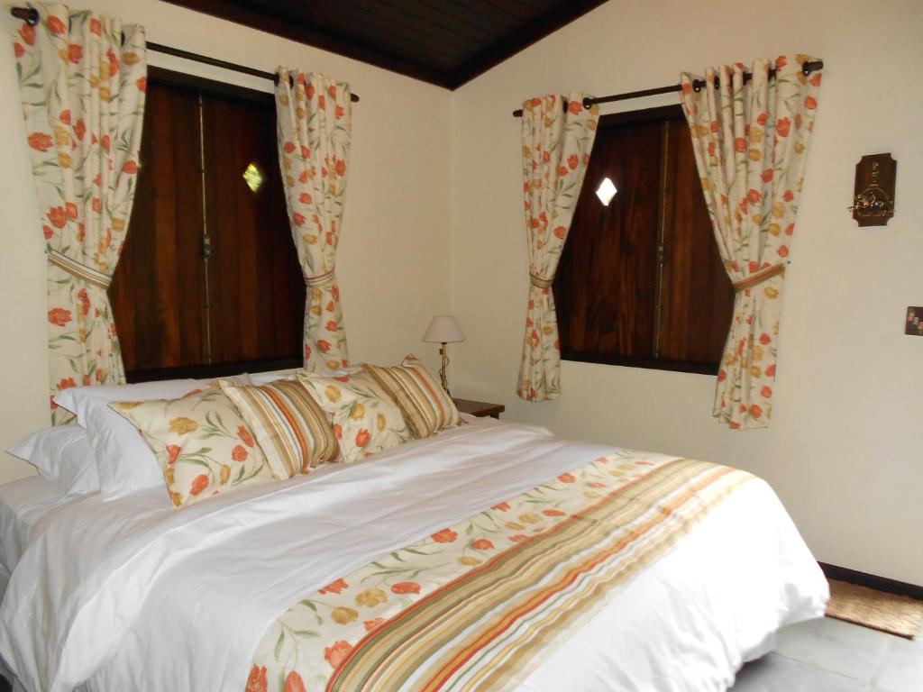  Country Ville Hotel
