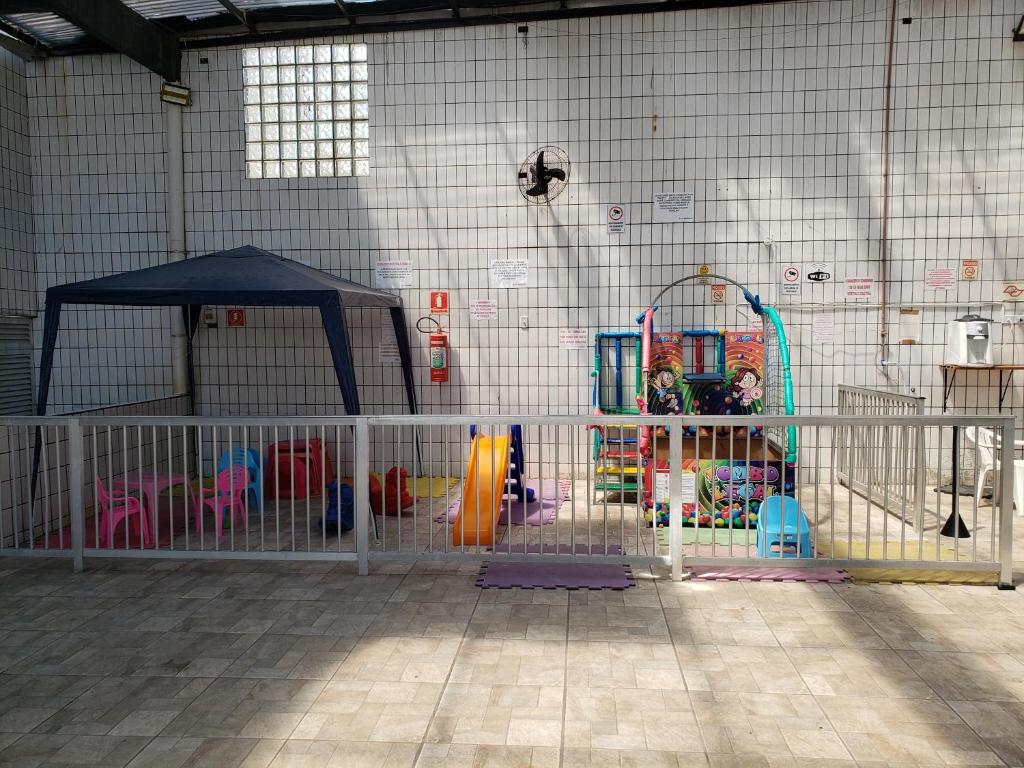  Kitão com quarto 50mts do mar