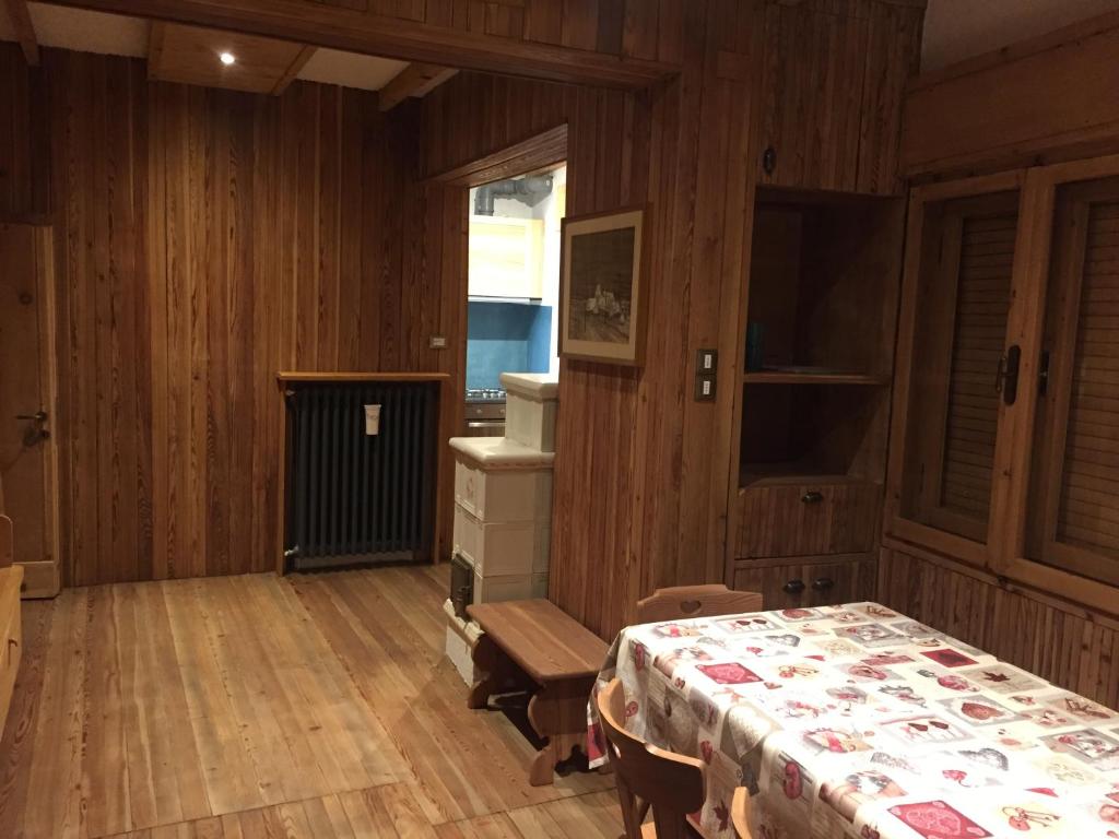 A kitchen or kitchenette at Appartamenti De Betta