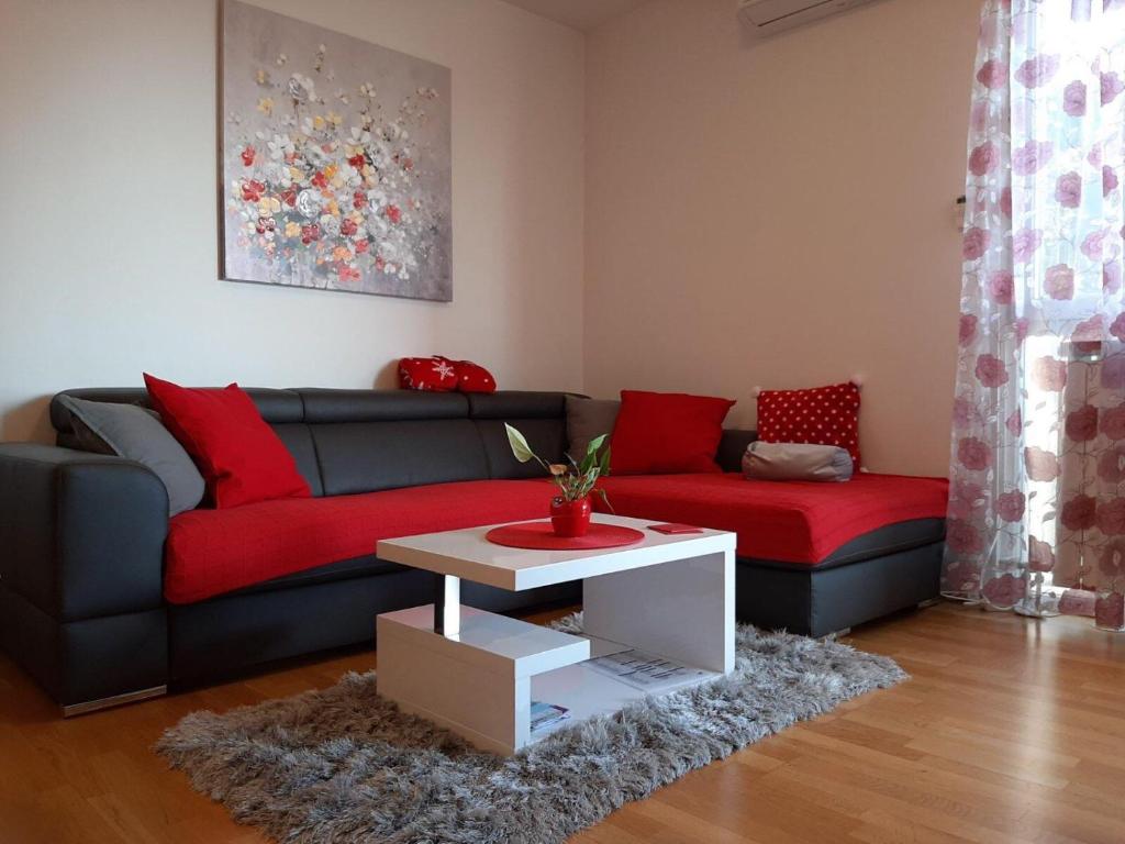 Posedenie v ubytovaní Apartment West
