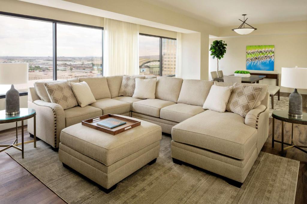 Hyatt Regency Phoenix - 