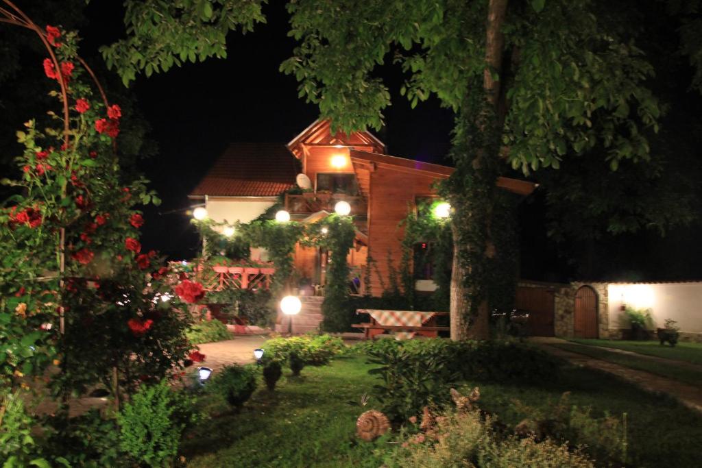 Zahrada ubytování Orehite Guest House