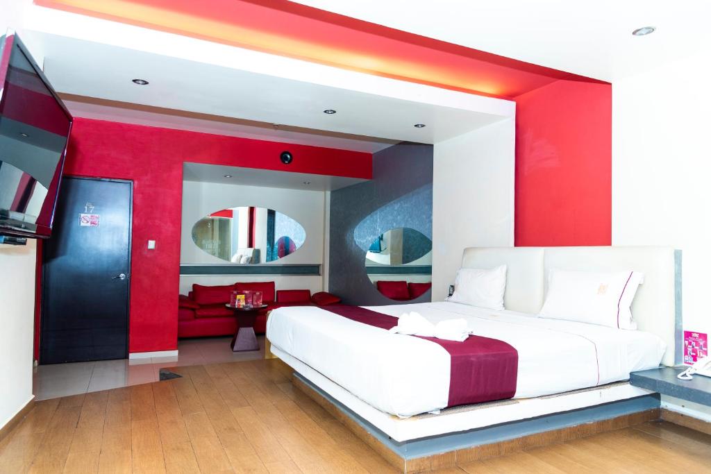 DLUXE Auto Hotel ADULTS ONLY - Estudio Deluxe Con Cama Extragrande