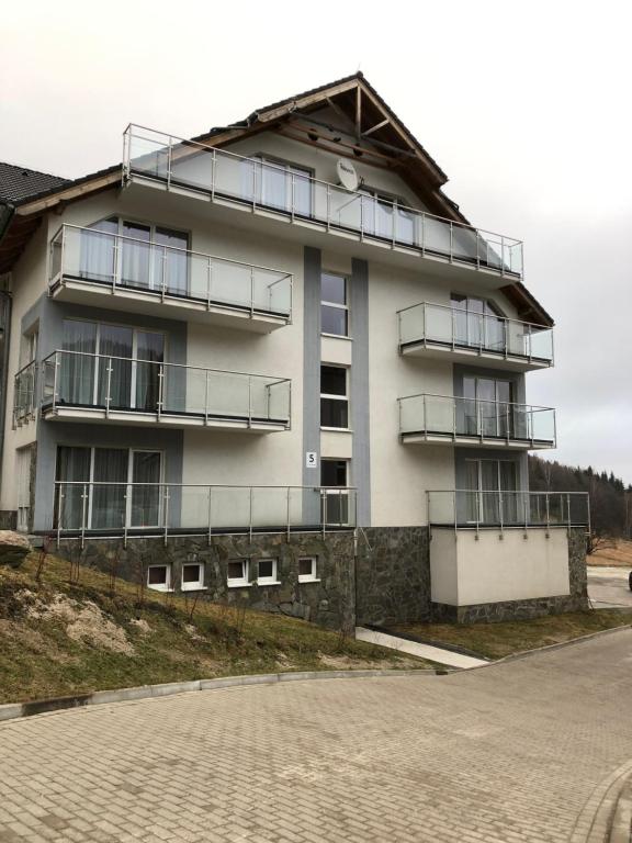 Budova, v ktorej sa apartmán nachádza
