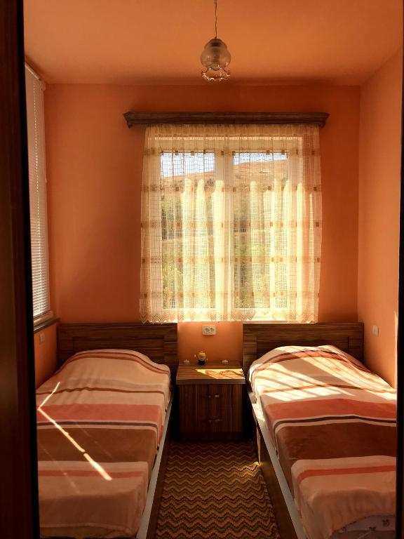 Ashot & Gohar B&B - Chambre Double Avec Salle De Bain Externe Privée