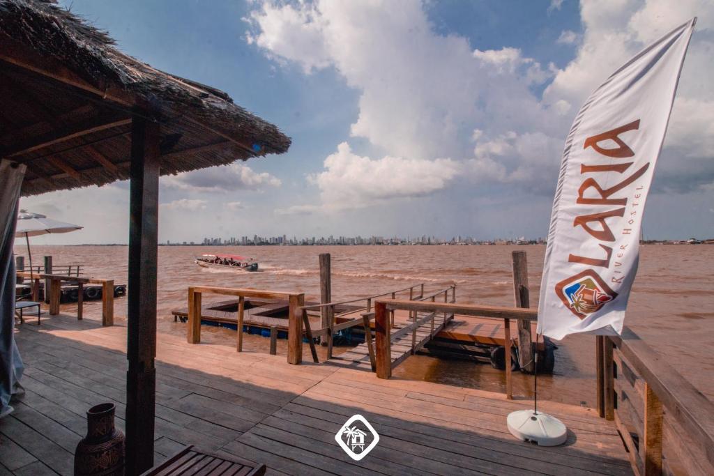  Olaria River Hostel
