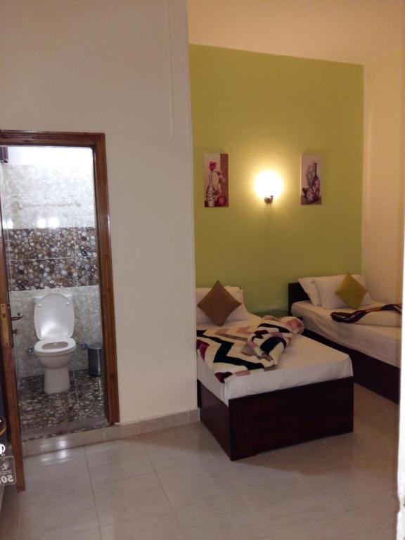 Golden Star Hostel - 8