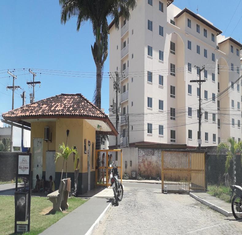 Apartamento próximo a praia dos milionários