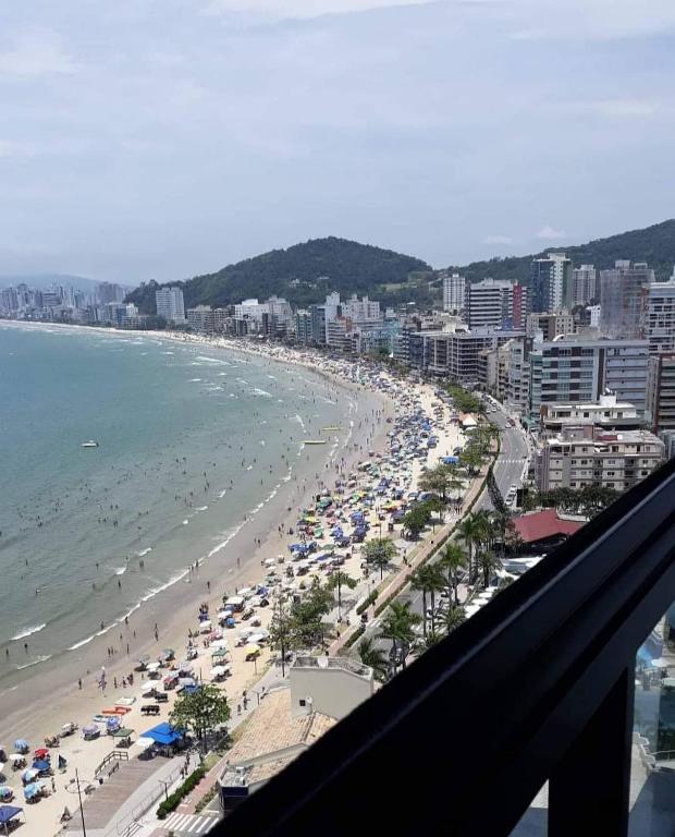  Meia Praia Suíte Casal