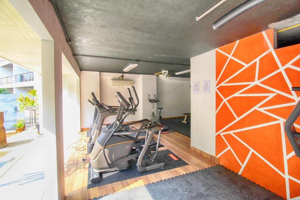Fitness centrum a/nebo fitness zařízení v ubytování Ocean View Treasure Residence