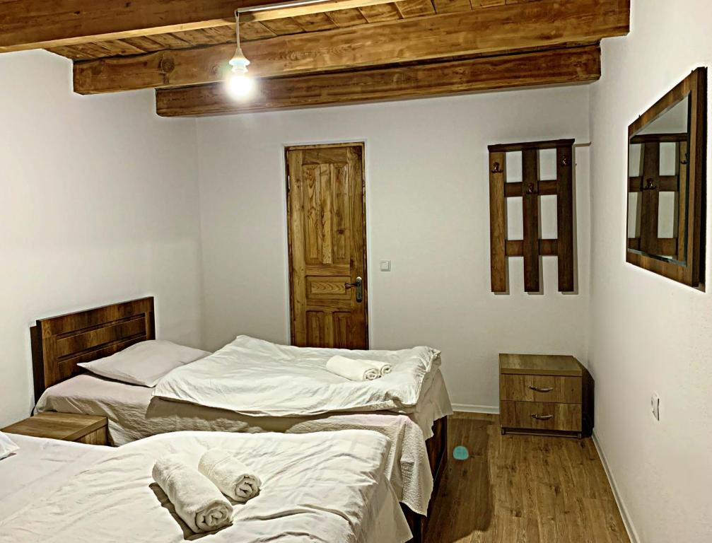 Postel nebo postele na pokoji v ubytování Old City Hotel
