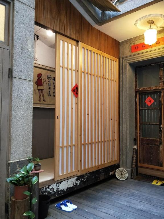Fotografie z fotogalerie ubytování 和寂百年天井老房子包棟民宿wabisabi Japanese Entire Home v destinaci Tchaj-nan