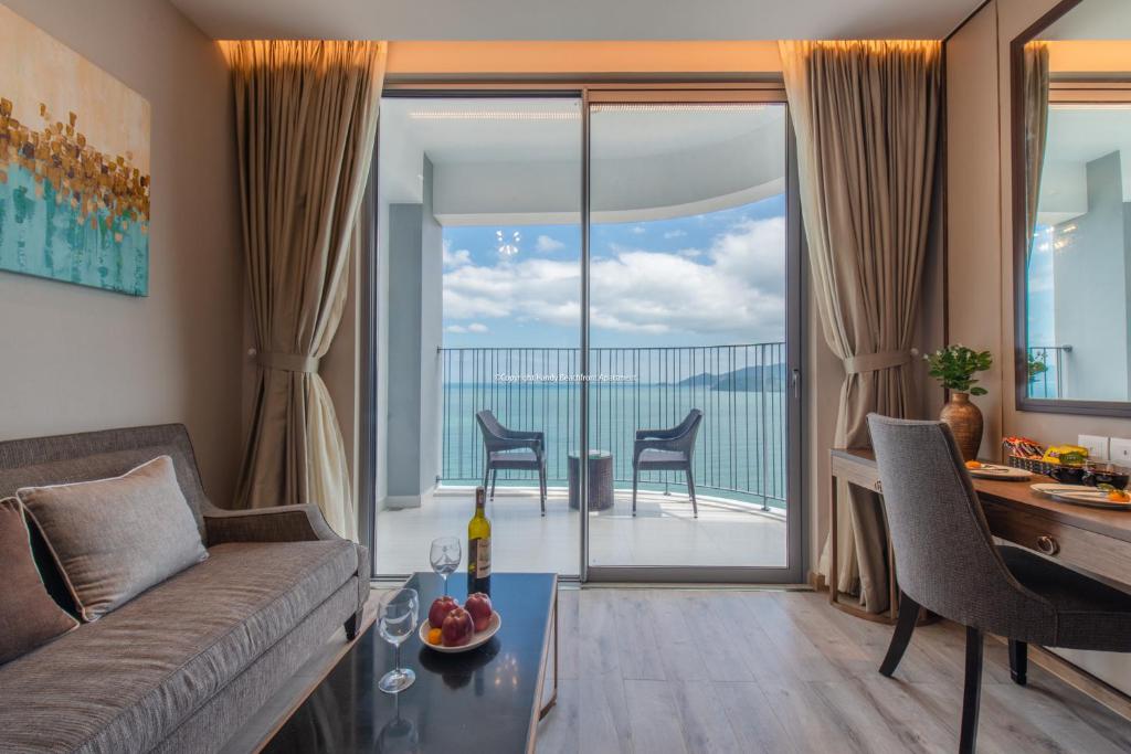HD Panorama Nha Trang Condotel - 国王套房与海景