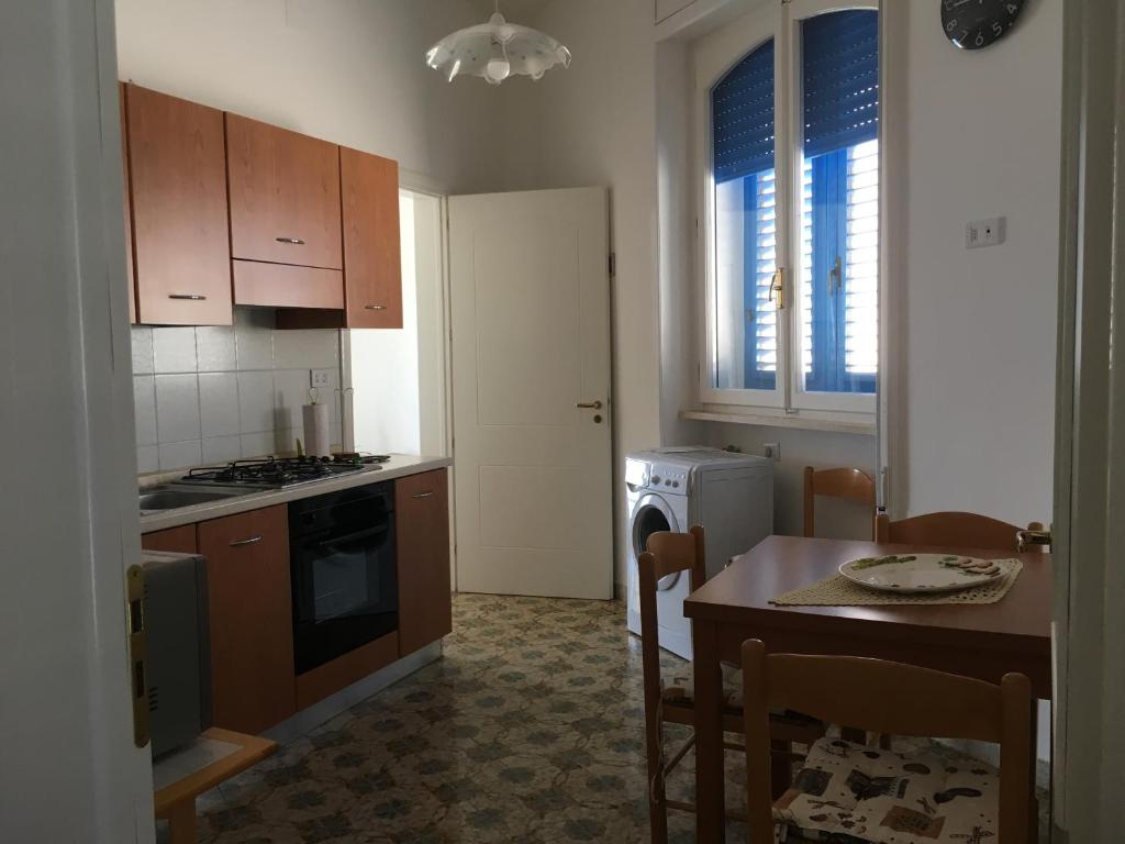 Kuchyň nebo kuchyňský kout v ubytování Casa Direttamente sul mare
