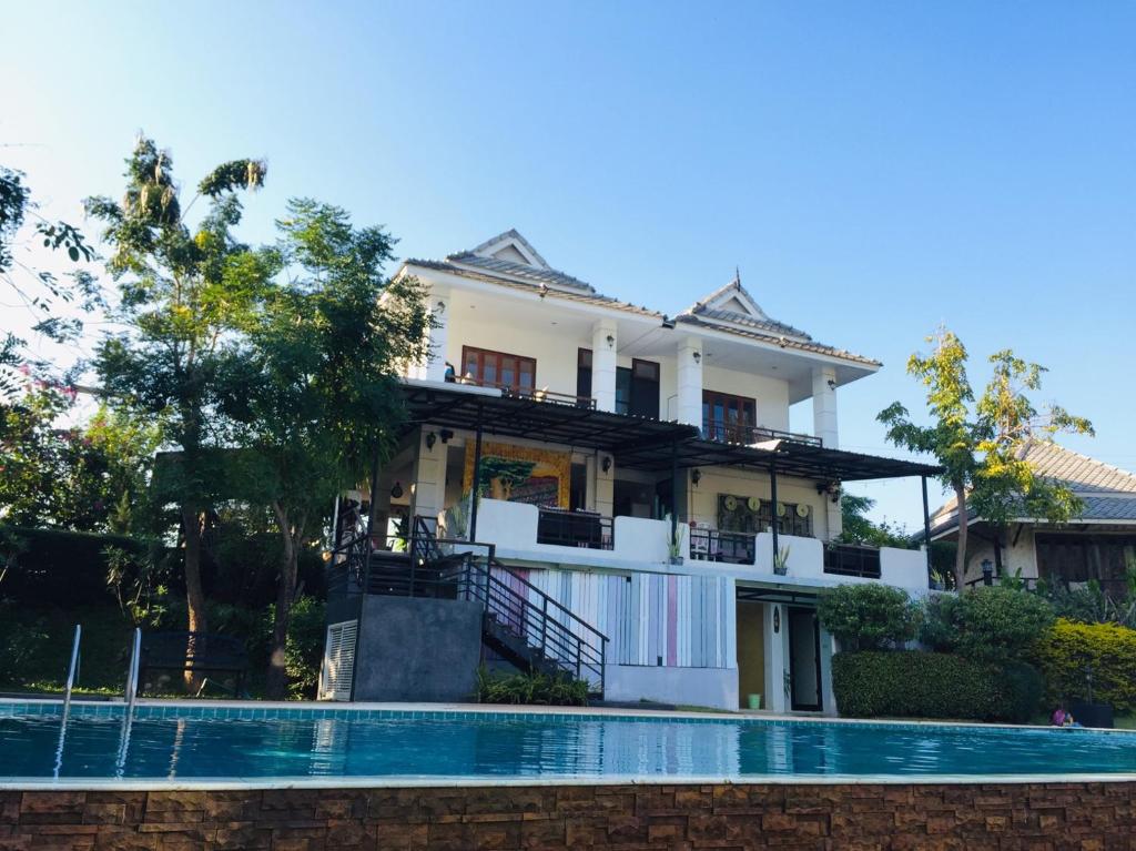 Bazén v ubytování Pai Vieng Fah Resort nebo v jeho okolí