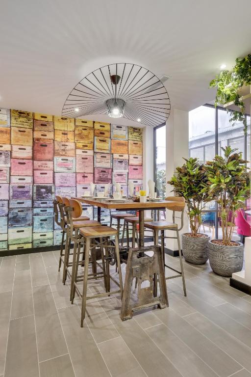 Hôtel Lucien & Marinette - Resim 34