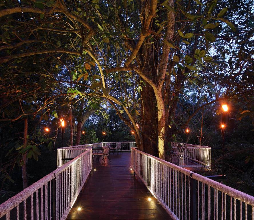 Kottawatta River Bank Resort