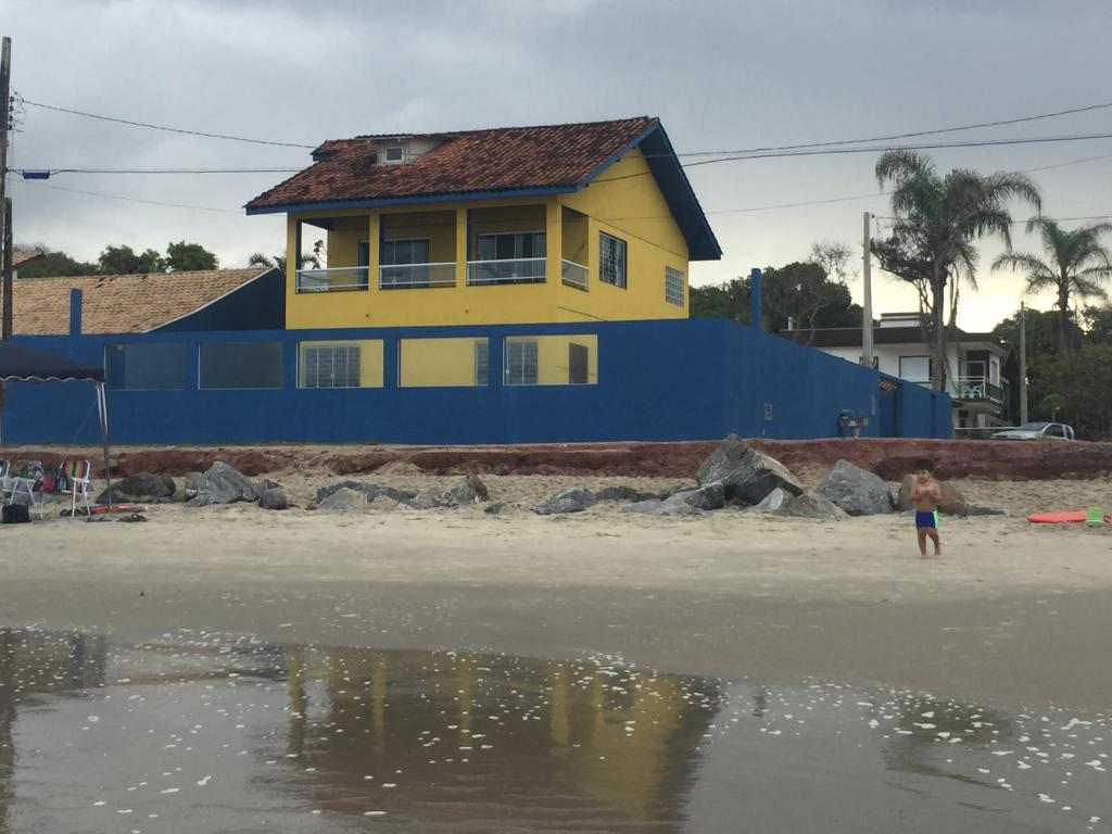  PÉ NA AREIA apartamento térreo