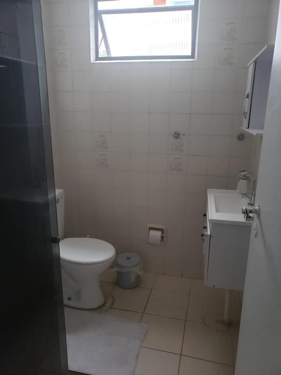  Apartamento 2 quartos na praia enseada do Guarujá-SP