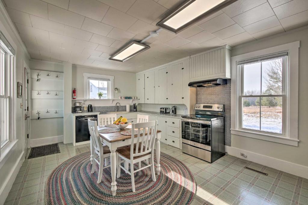 Historic Waldoboro House Near Lakes, Boating, Etc!, Waldoboro (updated ...