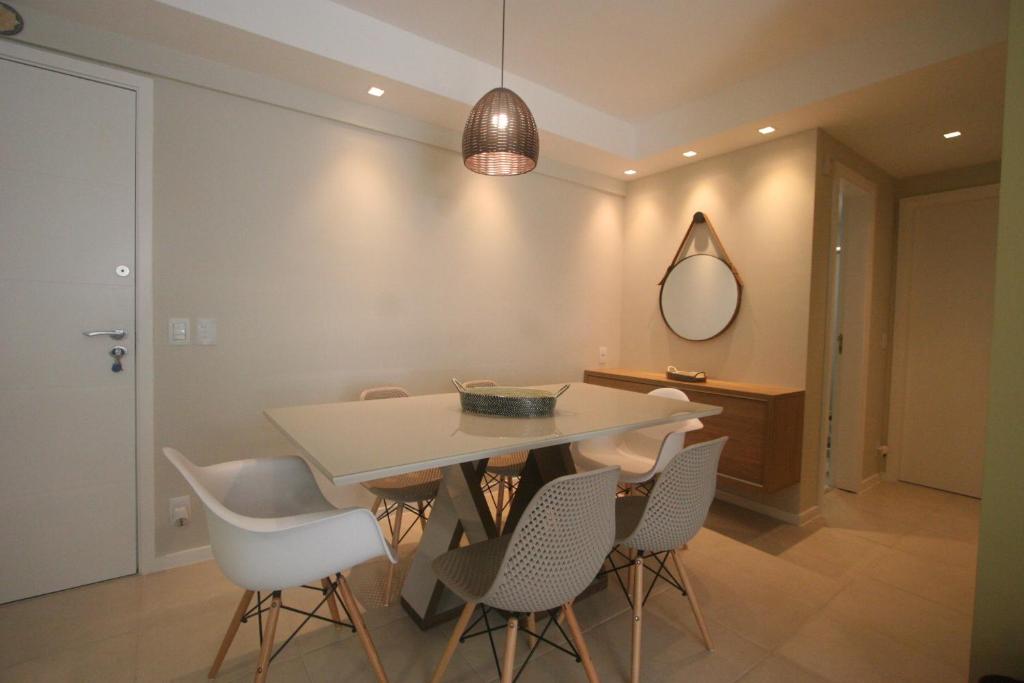  Apartamento NOVO Beira Mar JTR