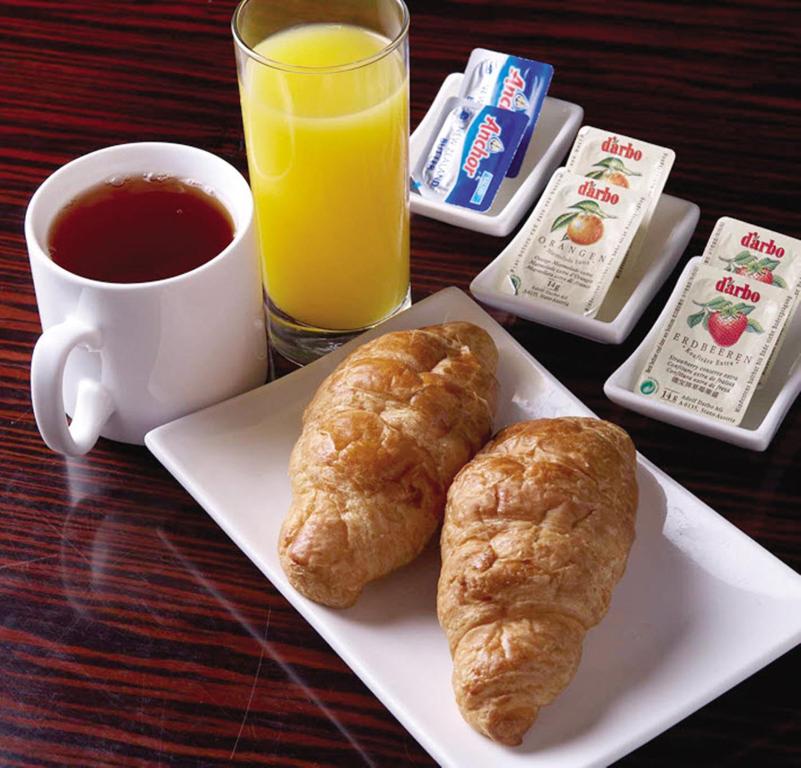 Možnosti snídaně pro hosty v ubytování Holiday Inn Express Tangshan Downtown, an IHG Hotel