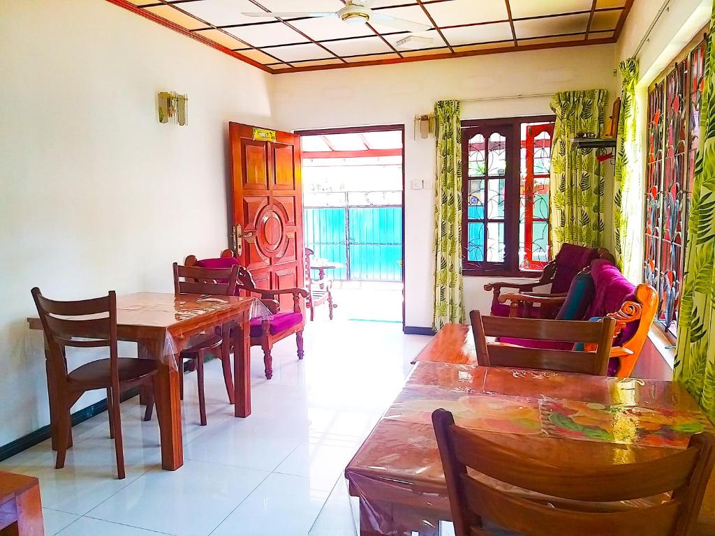 Sahana Sri Villa - 6