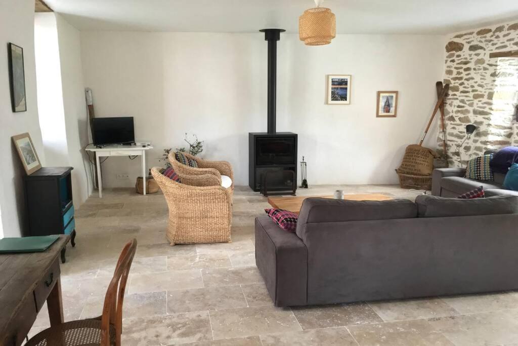 KERAUDREN RHUYS - Longère XVIIIe - 10 pers - 4 chb - plage à pied - Ferienhaus