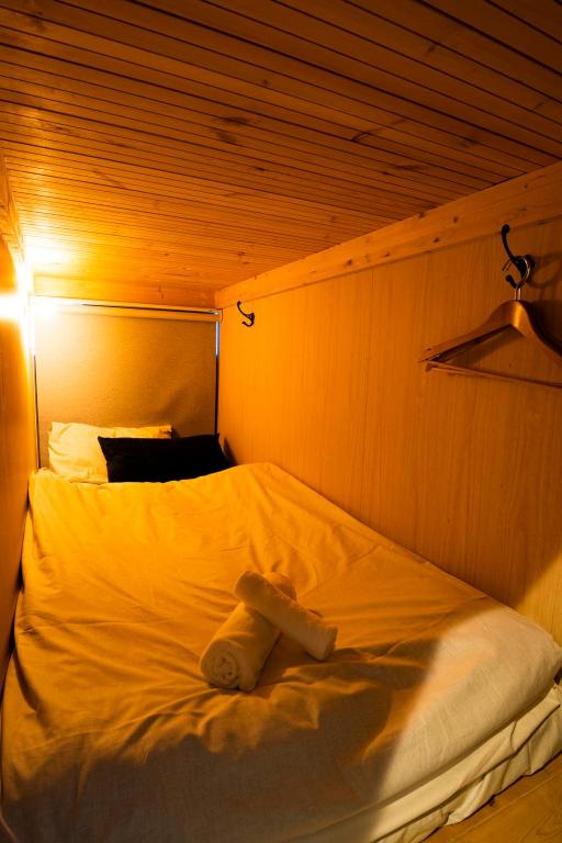 Postel nebo postele na pokoji v ubytování R Hostel Namba south