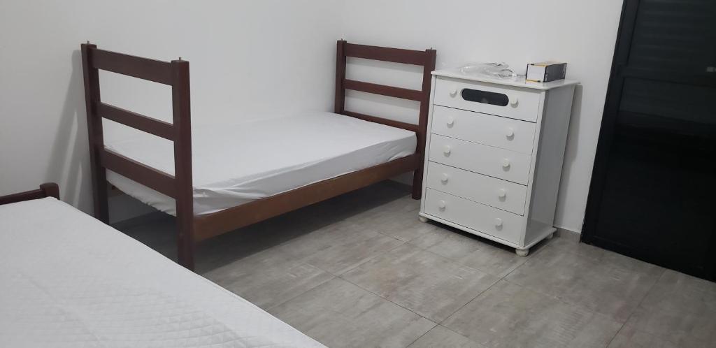  Apartamento Guarujá Enseada - 3 dormitórios