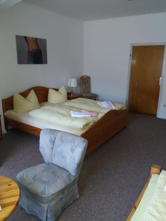 Pension Cecilie - Chambre Triple Confort Avec Salle De Bains