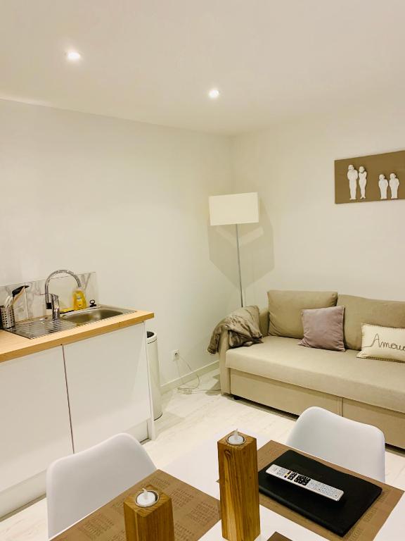 Victoria's House - Resim 17