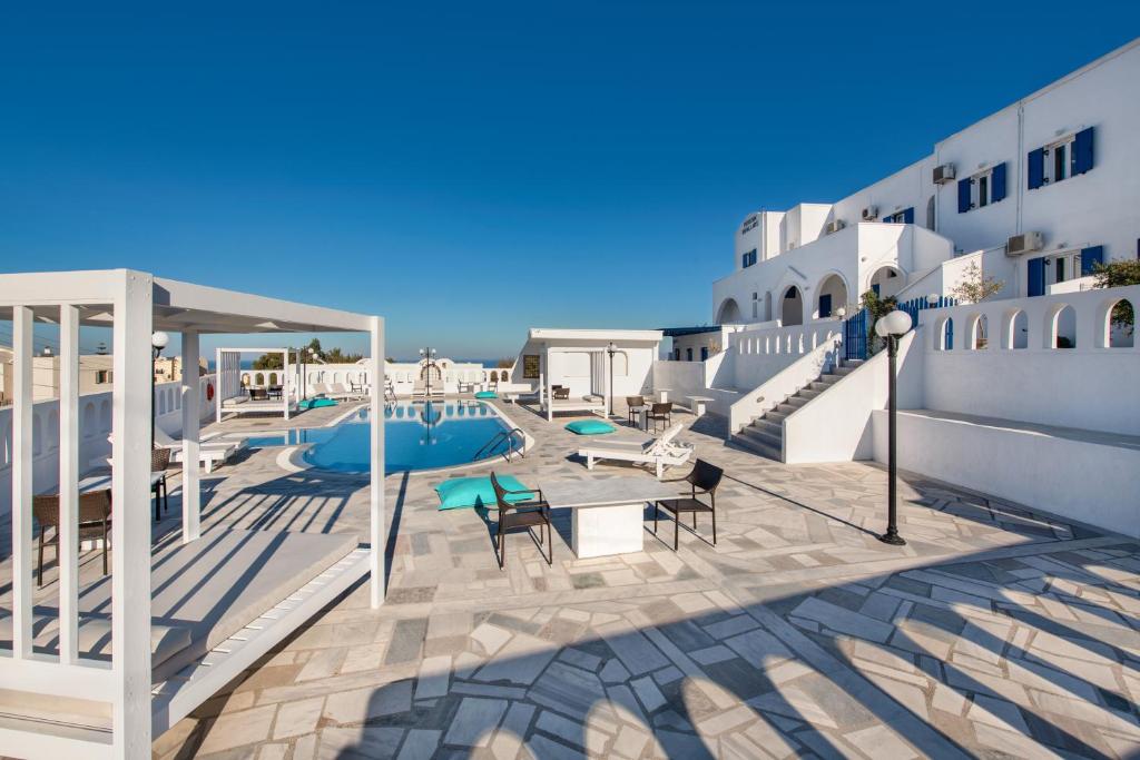 Basen w obiekcie Villa Kavallaris & Apartments lub w pobliżu