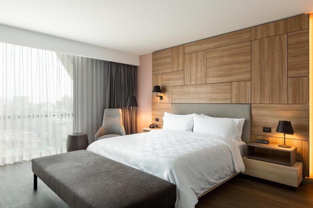 Voodi või voodid majutusasutuse Holiday Inn - Lima Miraflores by IHG toas