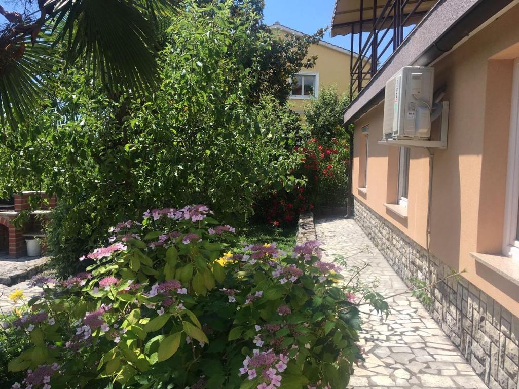 Zahrada ubytování Casa Fiorella Ika-Opatija