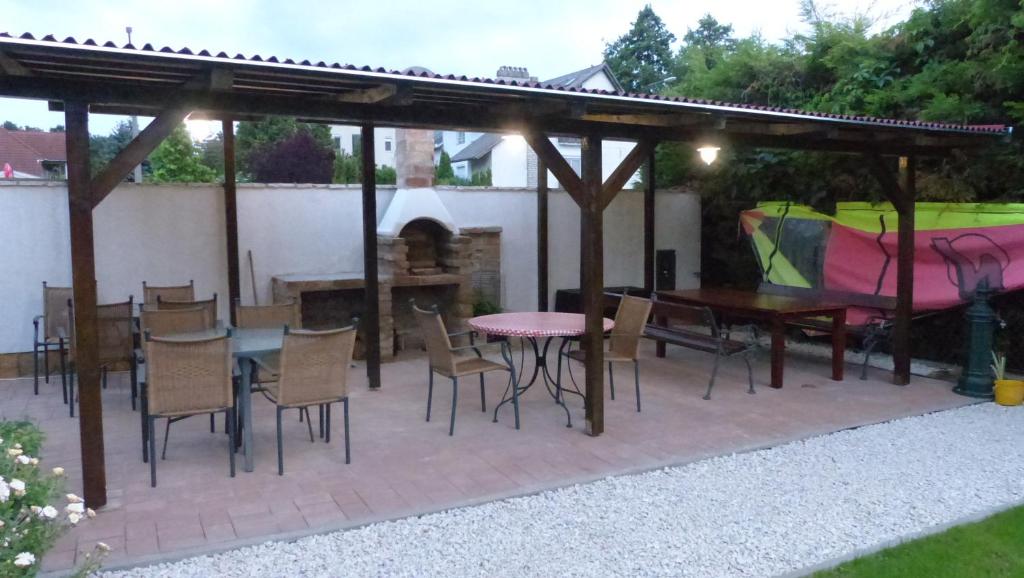 Patio nebo venkovní prostory v ubytování Toscanaapartmanbalatonhu family frend