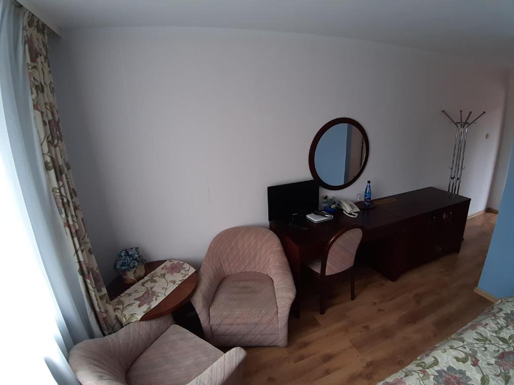 Posedenie v ubytovaní Drawa Resort