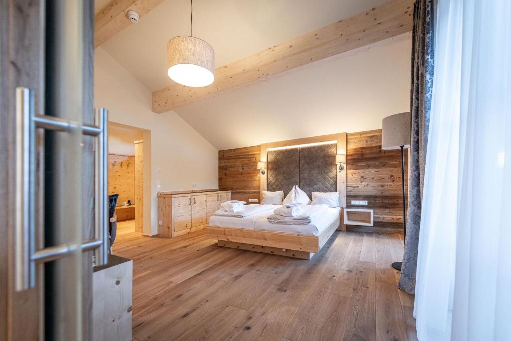 Postel nebo postele na pokoji v ubytování Hotel Kornock