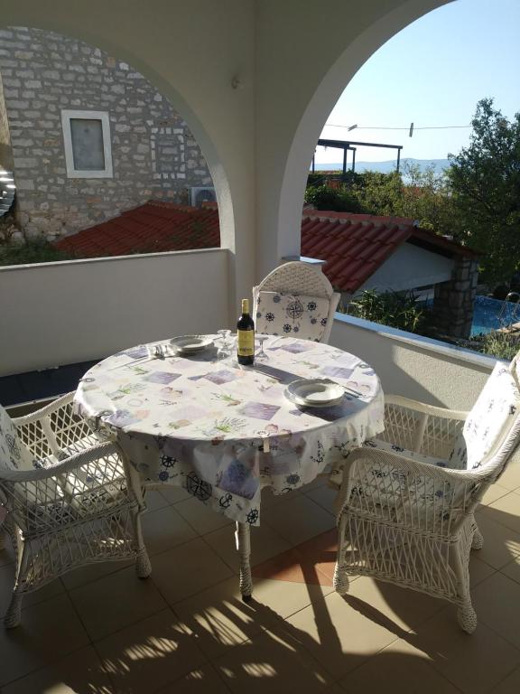 Bazén v ubytování Apartments Soljacic nebo v jeho okolí