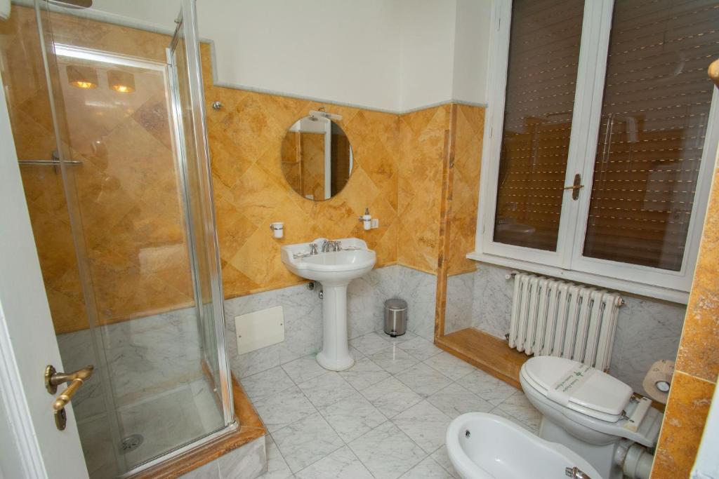 Koupelna v ubytování Compasso Suites